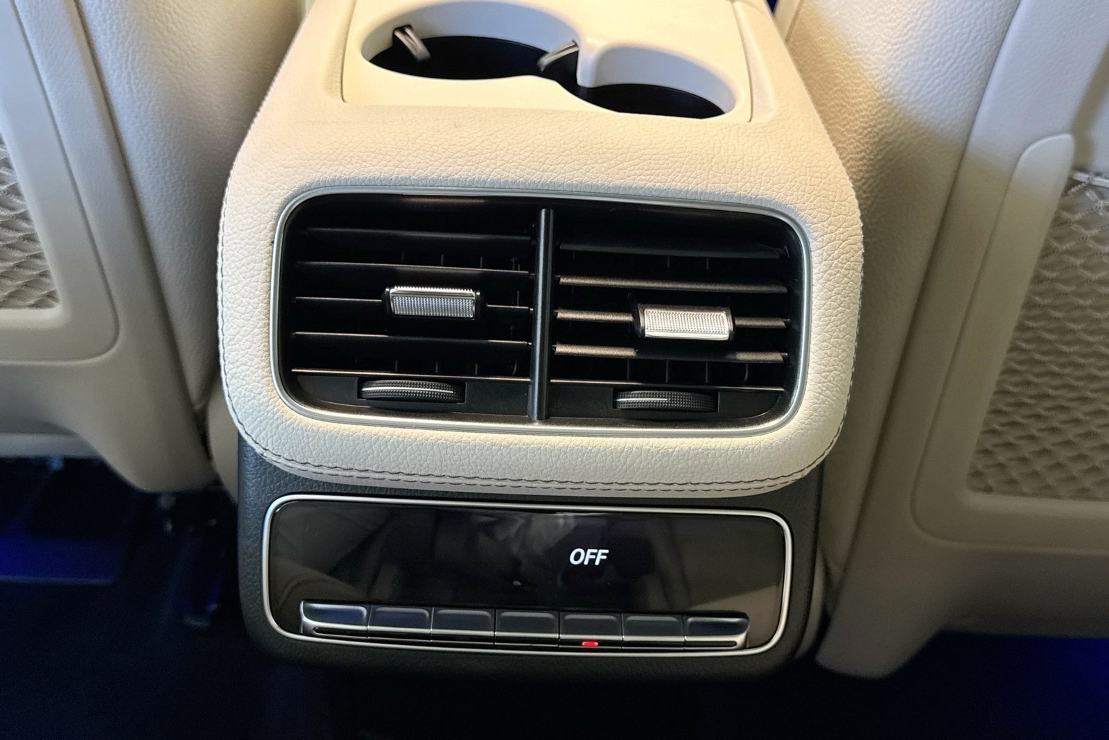 New 2026 Polar White Mercedes-Benz GLS 580 image 23