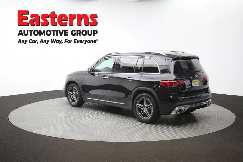Used 2022 Black Mercedes-Benz GLB 250 image 63