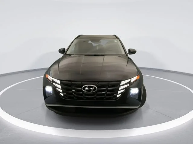 Used 2024 Black Hyundai SEL image 9