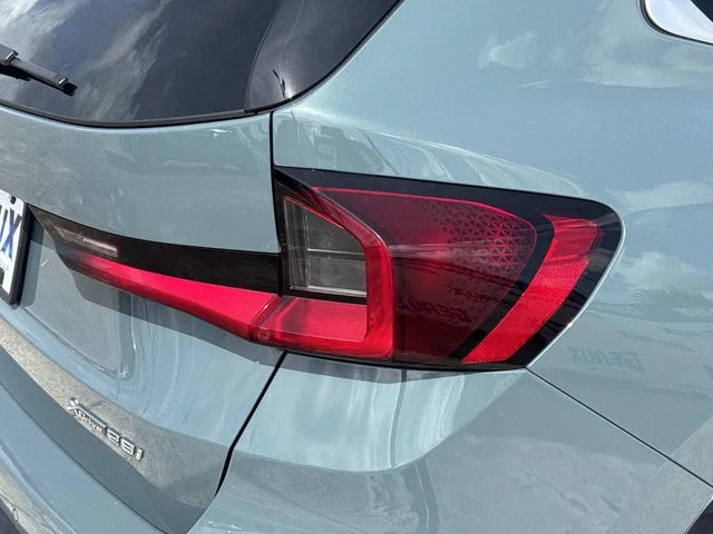 Used 2025 Green BMW xDrive28i image 10