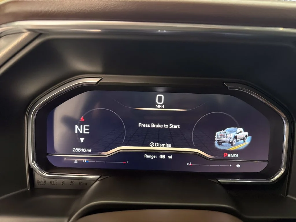 Used 2025 White GMC Denali image 18