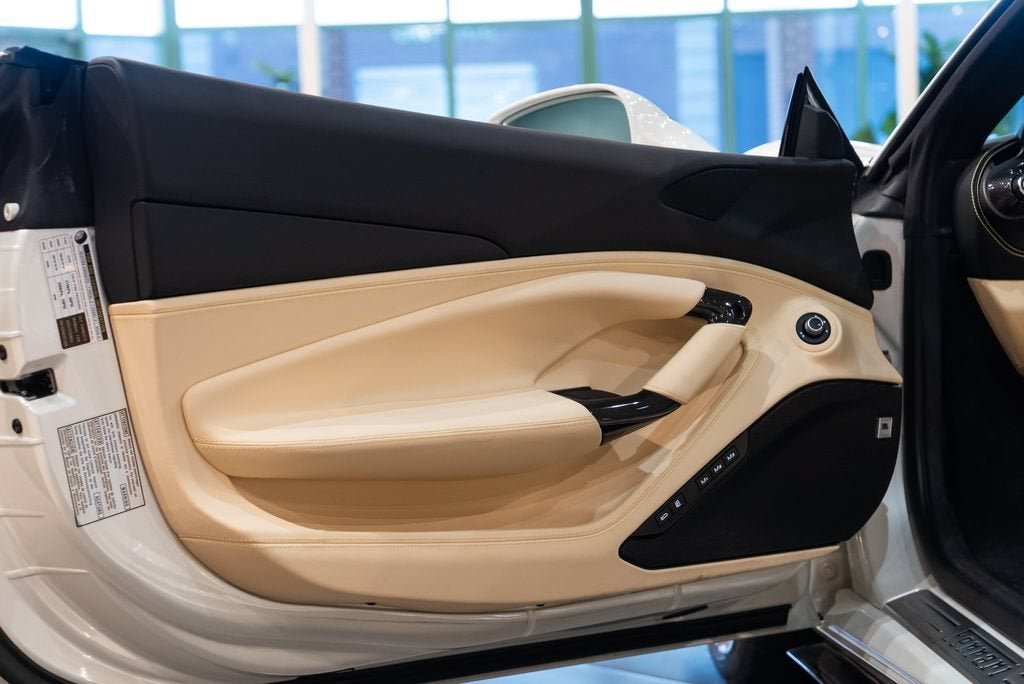 Certified Used 2023 Bianco Italia Ferrari Base image 27