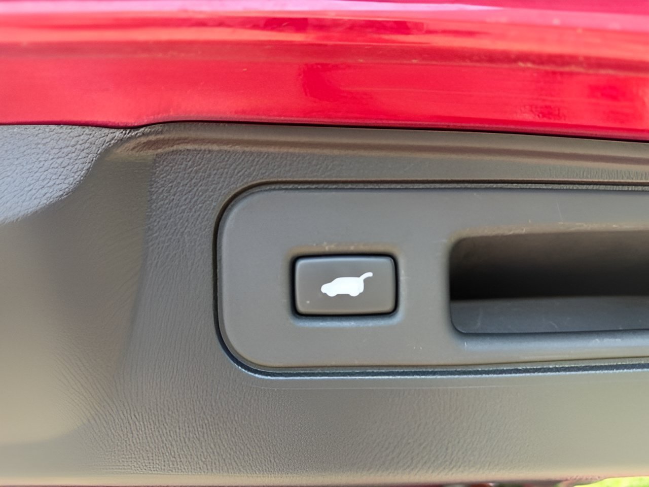 Used 2023 Radiant Red Metallic II Honda EX-L image 12