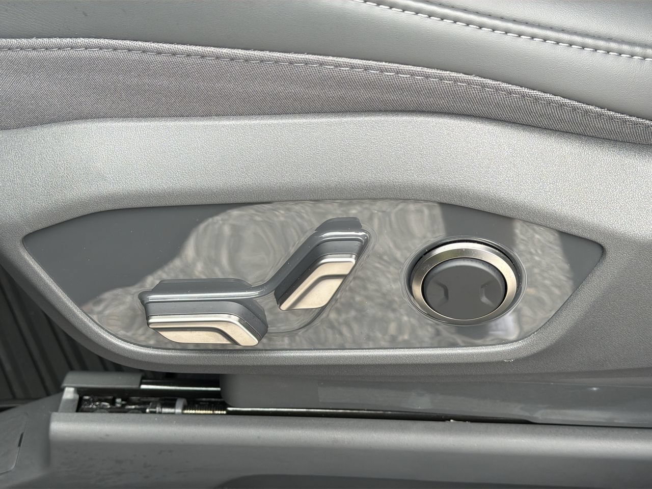Used 2026 Panthera Metal Kia Light Long Range image 20
