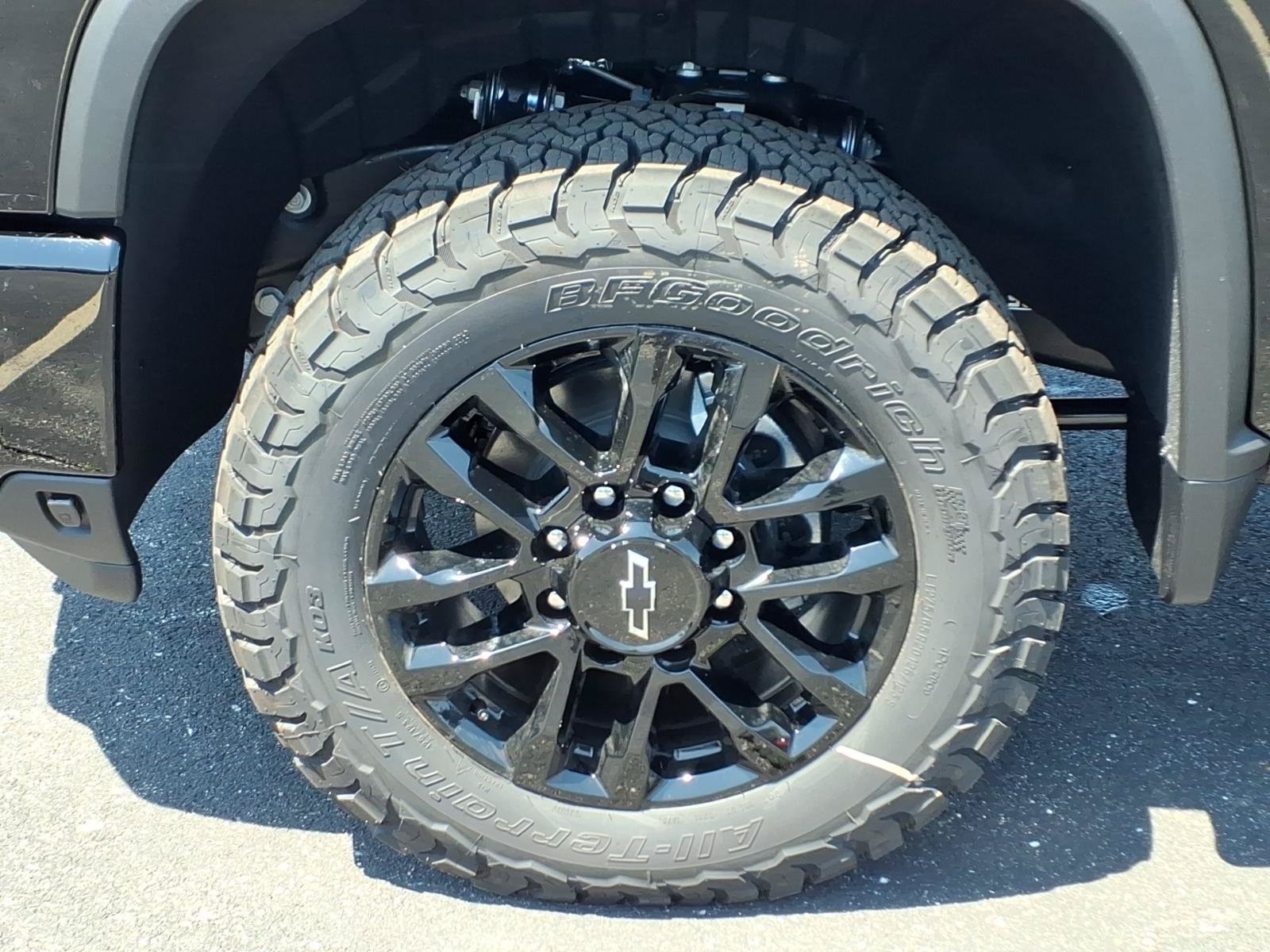 New 2026 Black Chevrolet LT image 20