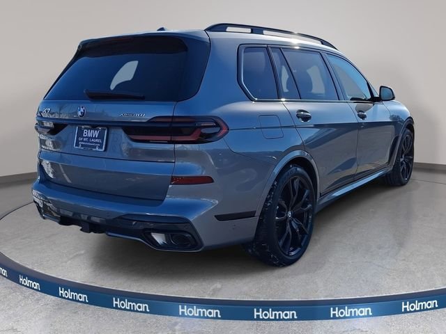 Used 2026 Skyscraper Grey Metallic BMW xDrive40i image 5