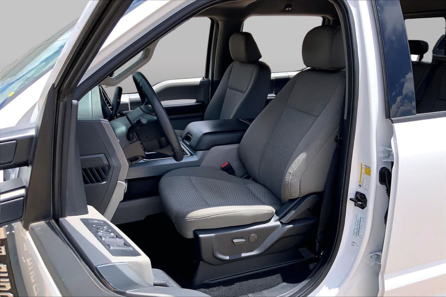 Certified Used 2021 Oxford White Ford XLT image 8