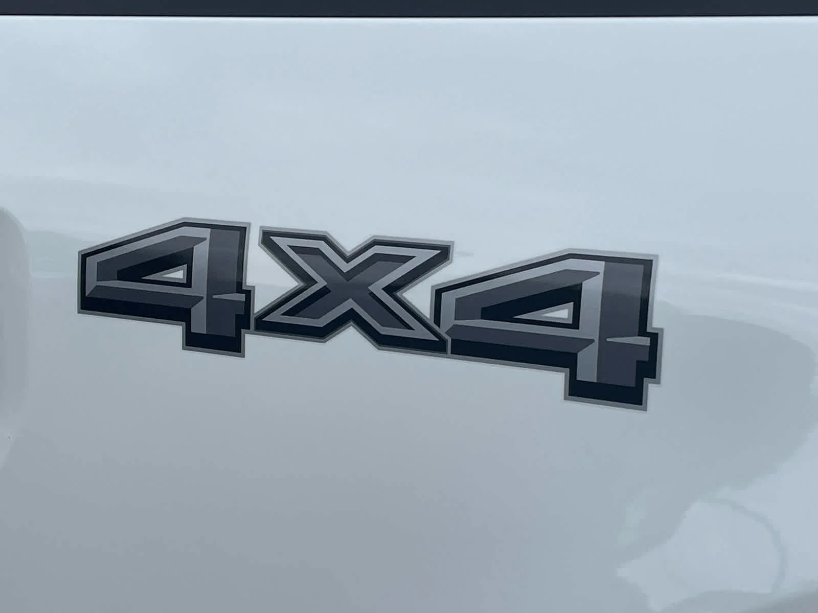 New 2026 Star White Metallic Tri-Coat Ford Platinum® image 10