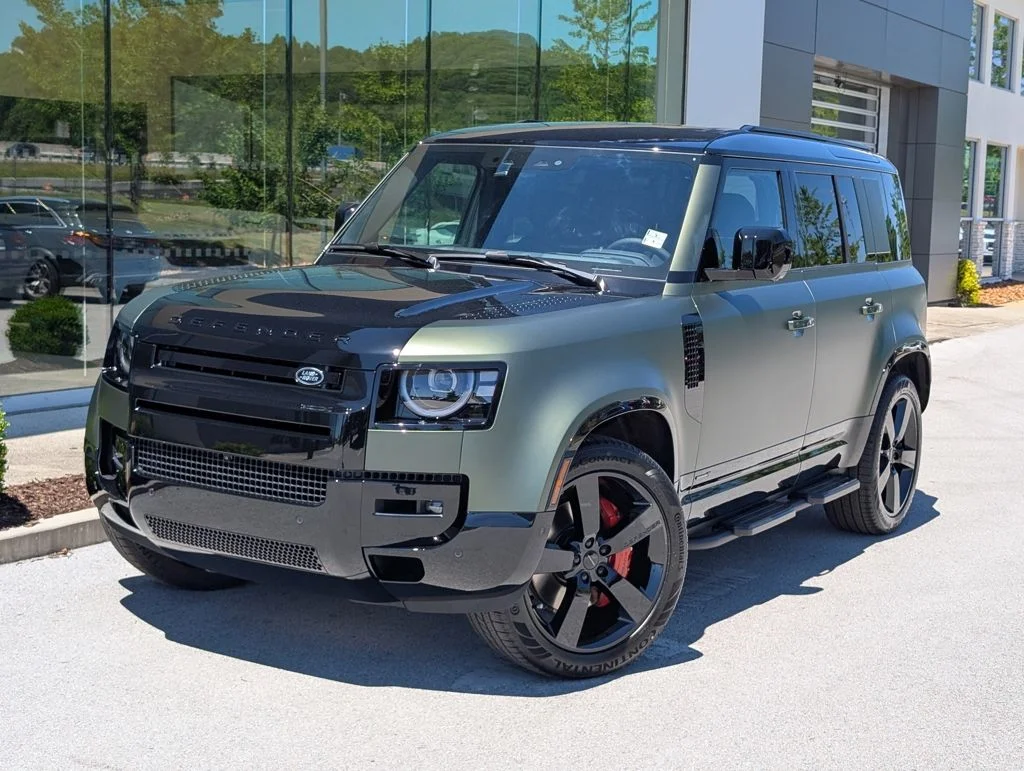 2026 Land Rover Defender 110 X P400's photo