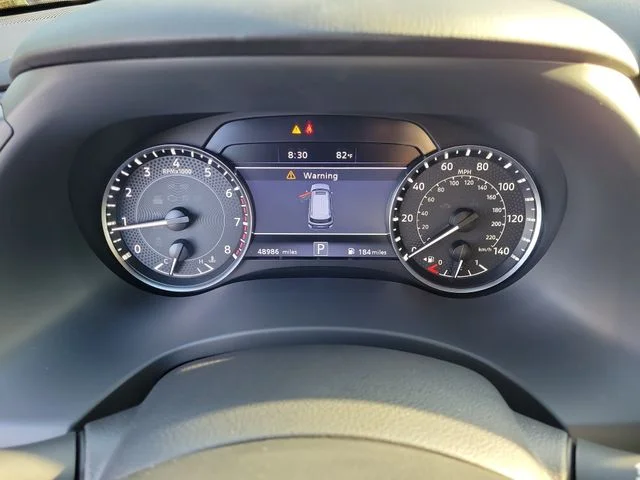 Used 2022 White Nissan SL image 29