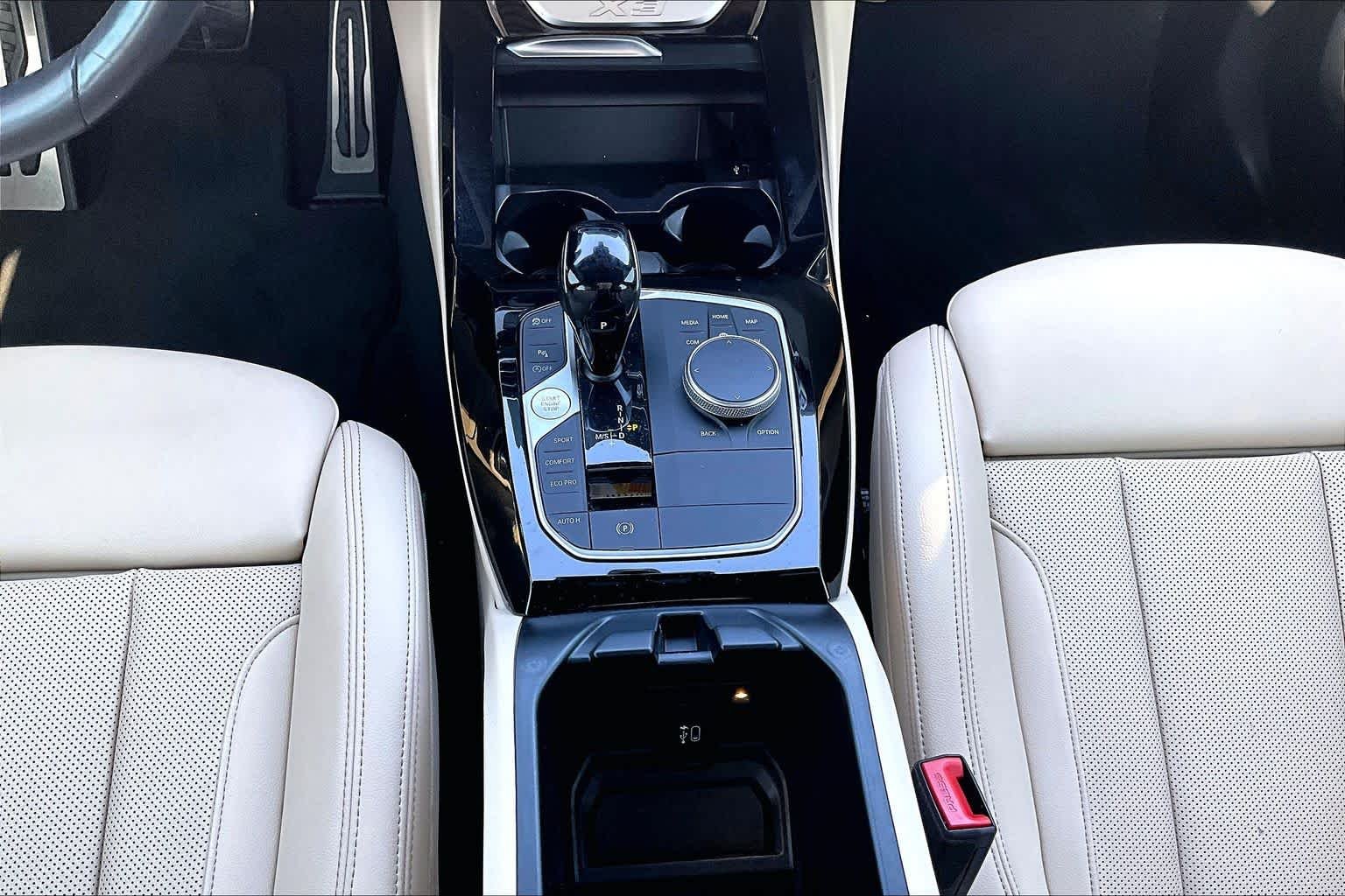 Used 2022 Brooklyn Grey Metallic BMW sDrive30i image 35