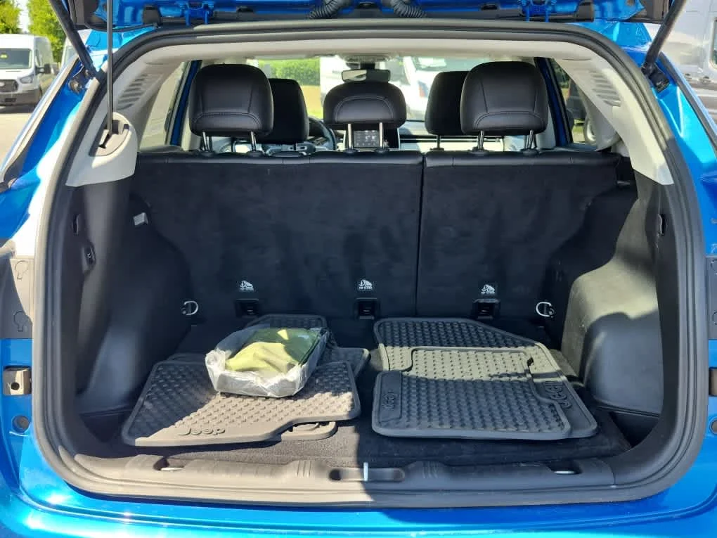 Used 2022 Laser Blue Pearlcoat Jeep Latitude image 20