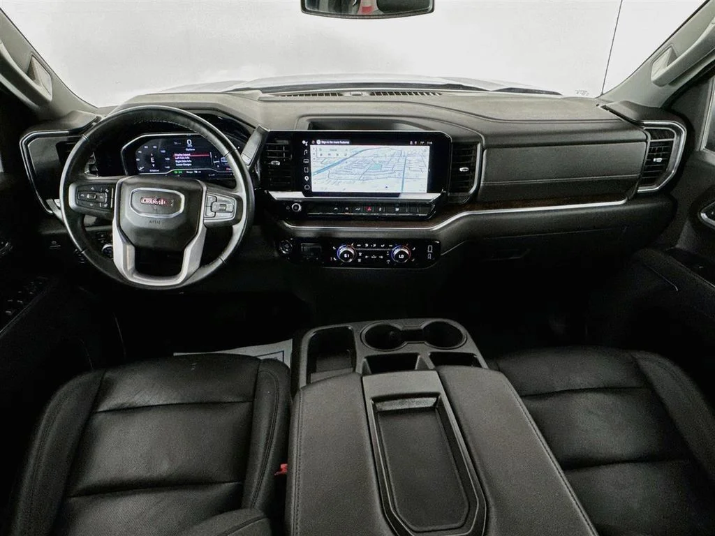 Used 2025 Silver GMC SLT image 26