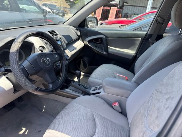 Used 2011 Blue Toyota Base image 4