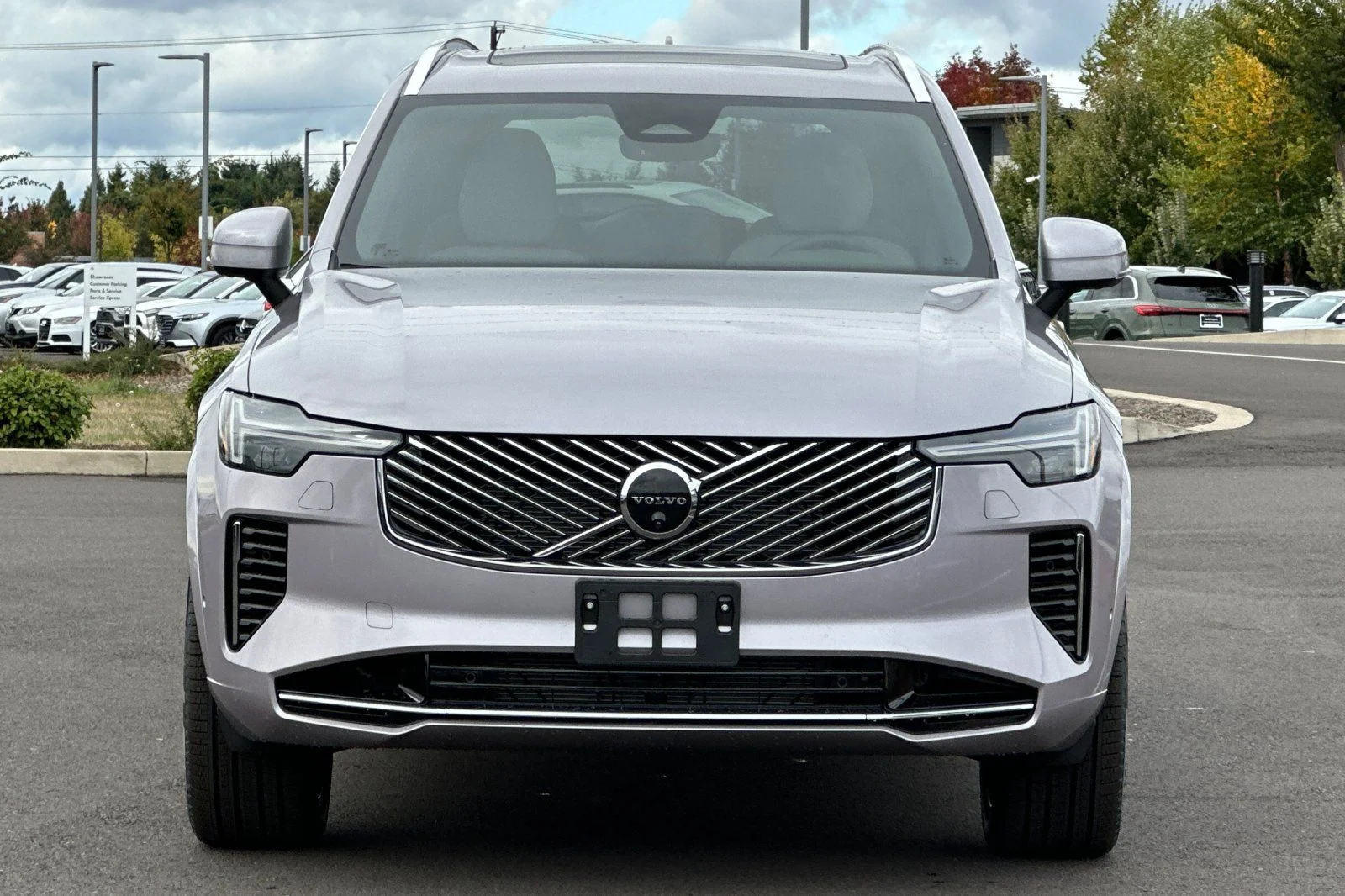 2026 Volvo XC90 Plus - Photo 8