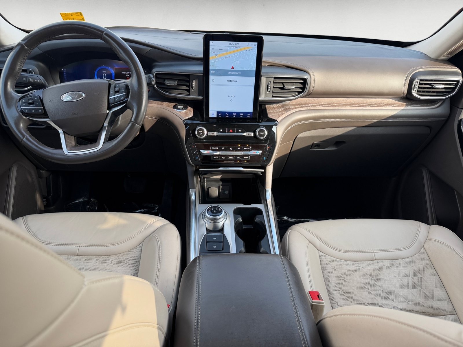 Used 2022 Star White Metallic Tri-Coat Ford Platinum image 14