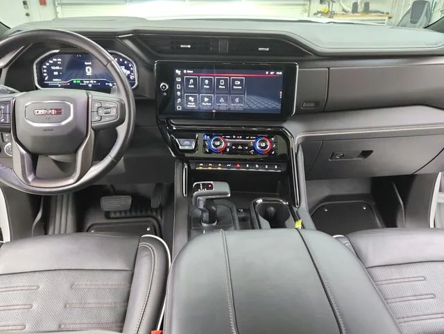 Used 2023 White GMC AT4X image 27