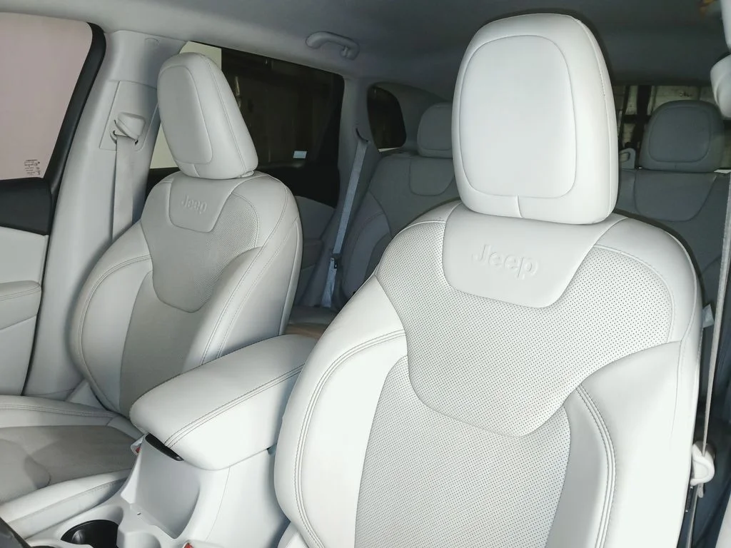 Used 2019 Black Jeep Limited image 12