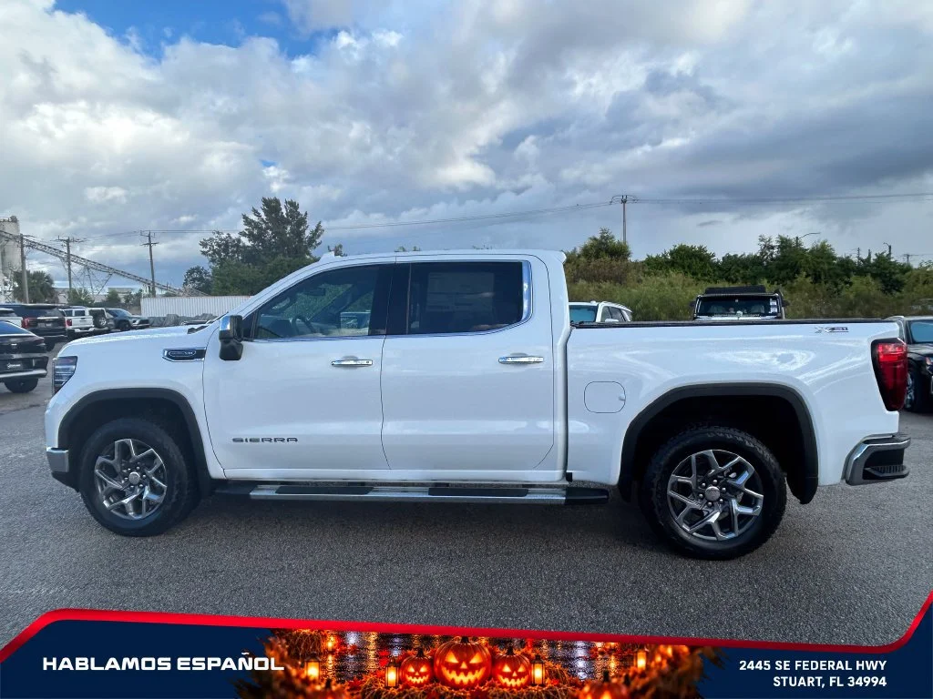 New 2026 Summit White GMC SLT image 4