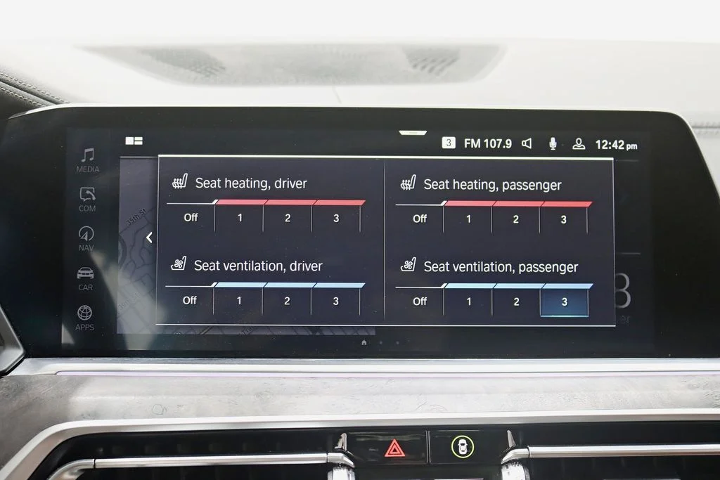 Used 2023 White BMW xDrive45e image 28