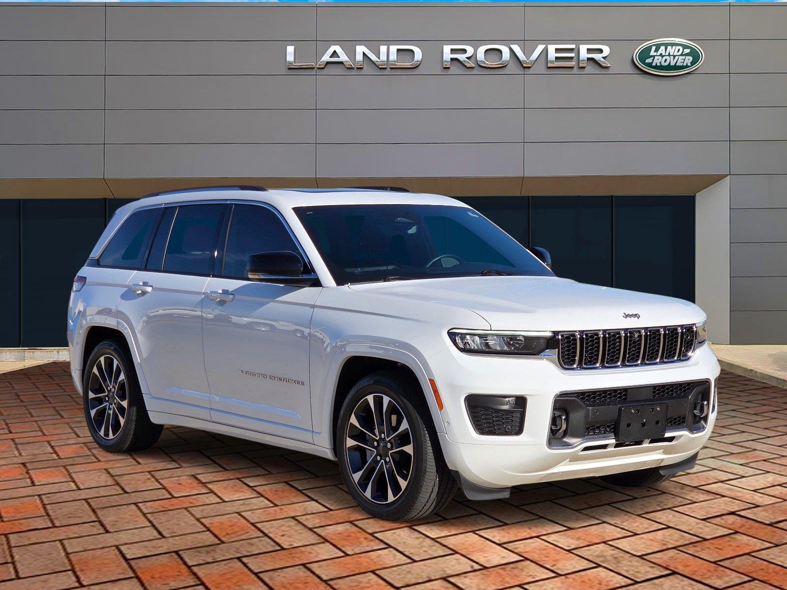 Used 2023 Bright White Clearcoat Jeep Overland image 3