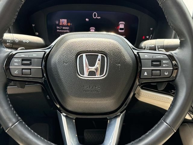Used 2024 Red Honda Touring image 18