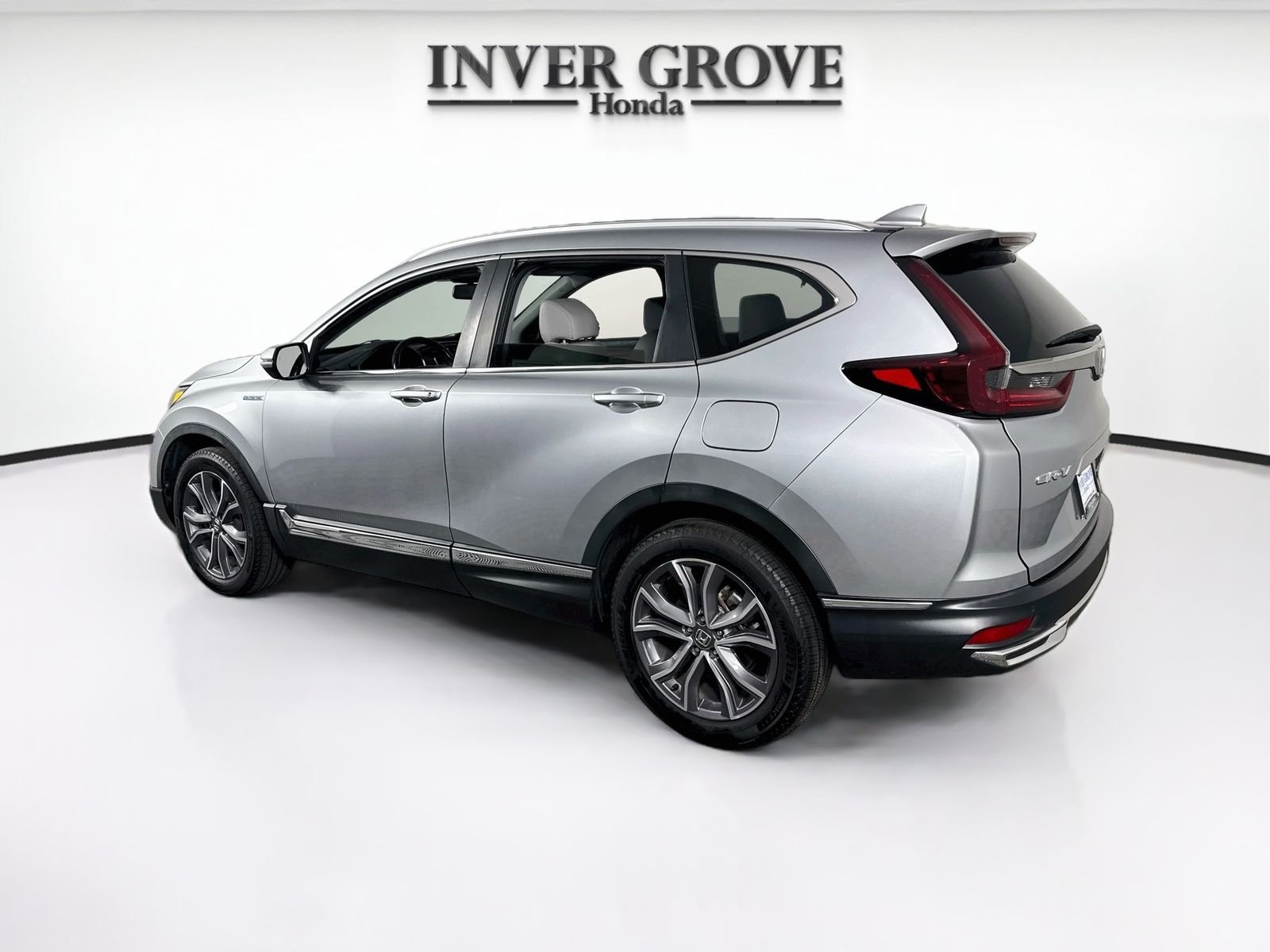 Used 2022 Lunar Silver Metallic Honda Touring image 7