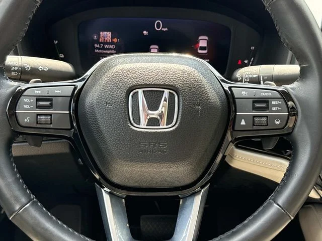 Used 2024 Red Honda Touring image 18
