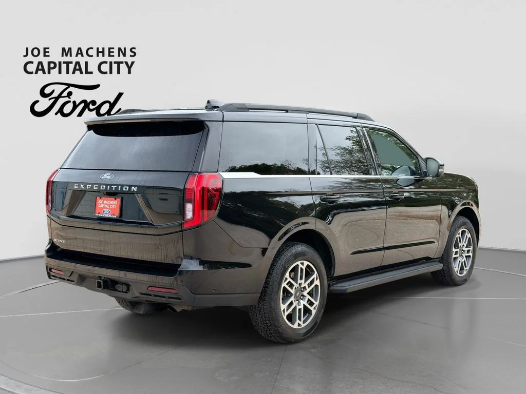 Used 2025 Black Ford Active image 5
