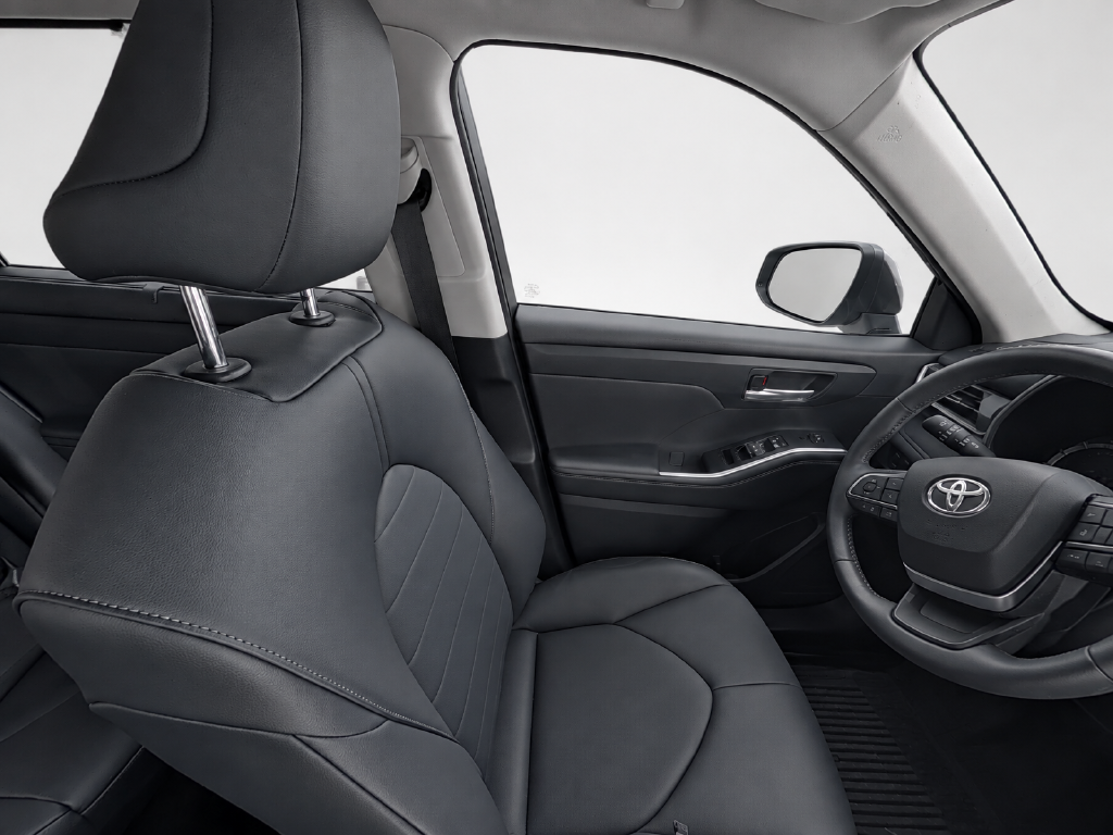 Used 2024  Toyota XLE image 11