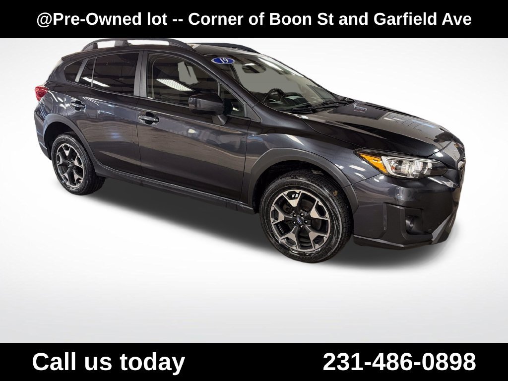 Used 2019 Gray Subaru 2.0i Premium image 7
