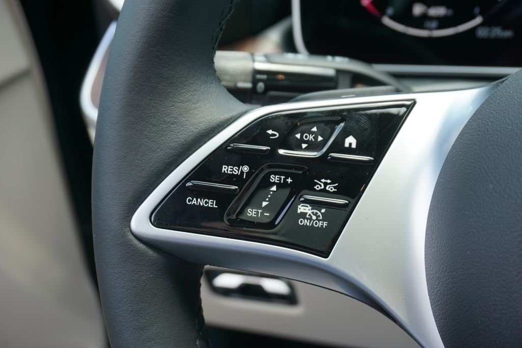 2025 Mercedes-Benz C-Class Sedan C 300 - Photo 26