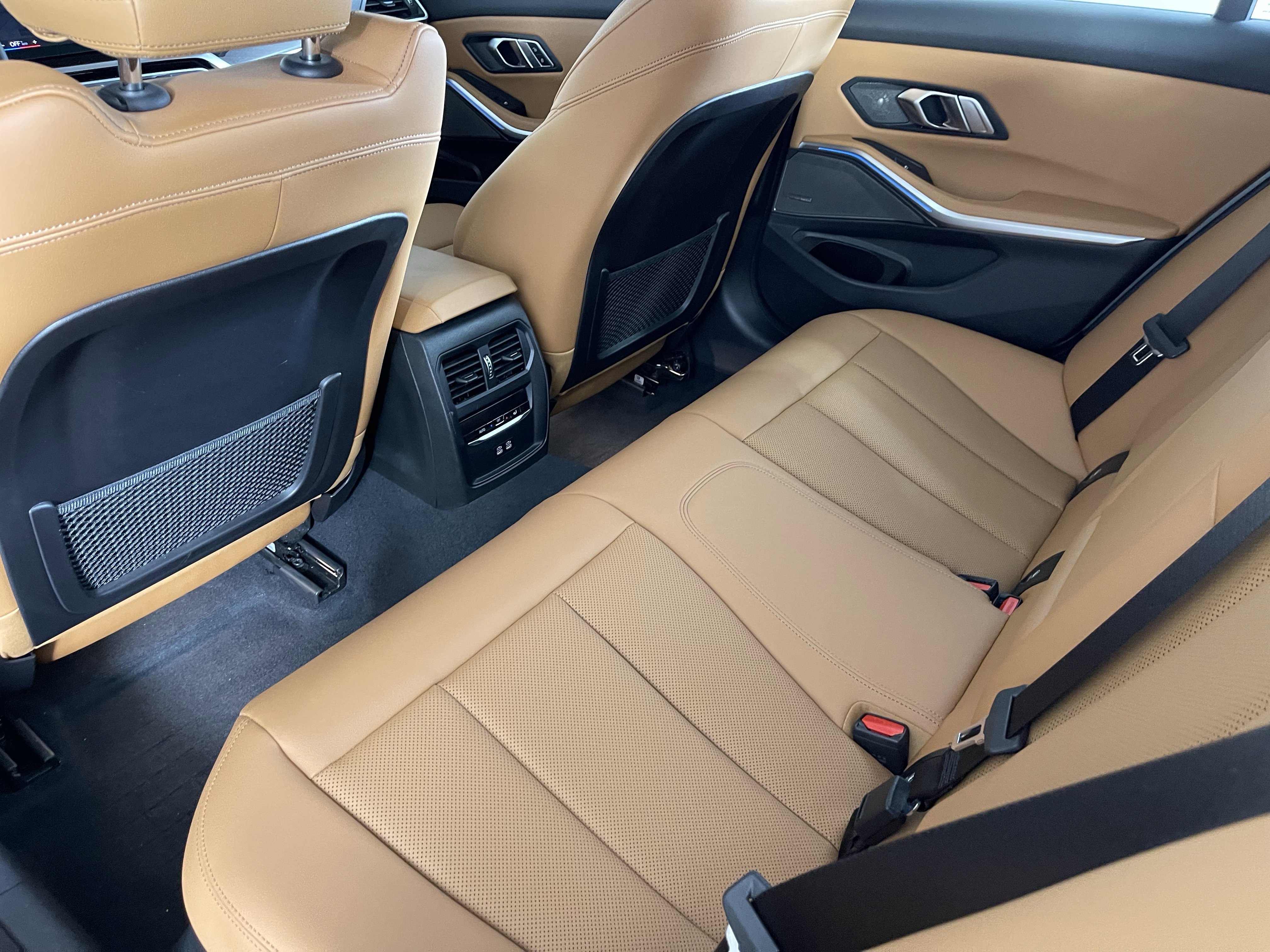 Used 2023 SKYSCRAPER GREY M BMW 330i xDrive image 17