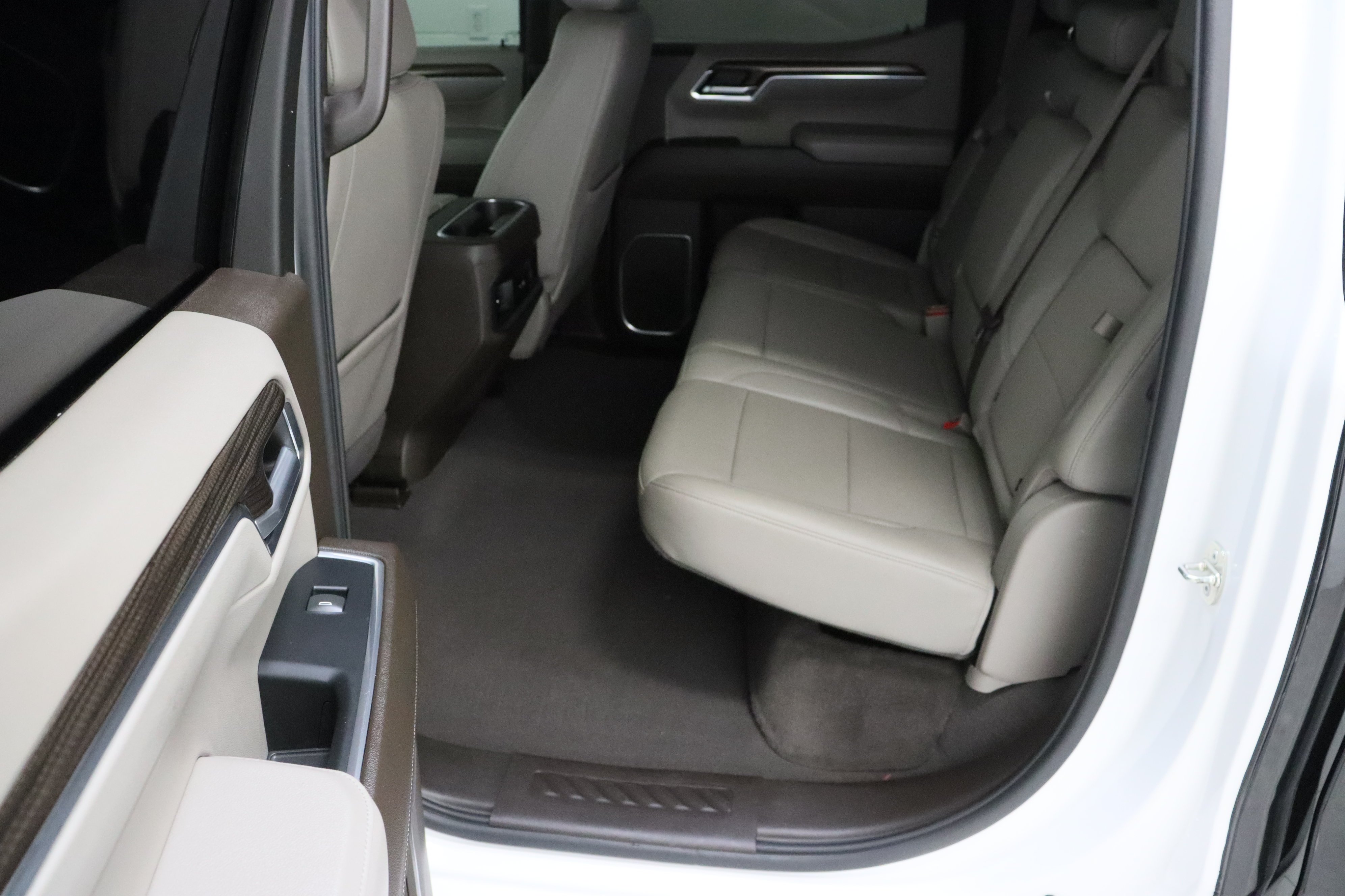 Used 2023 Black Chevrolet LT 5.3L image 30