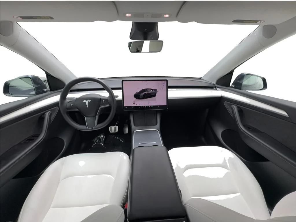 Used 2022 Gray Tesla Performance image 39