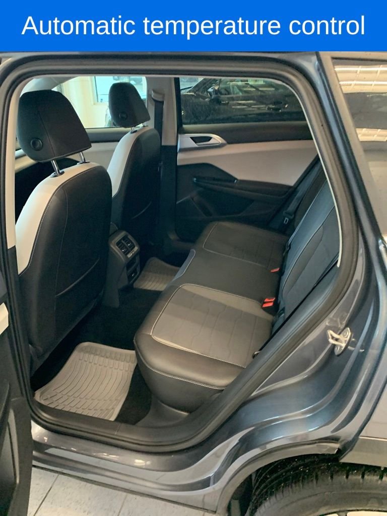 2025 Volkswagen Taos SE - Photo 6