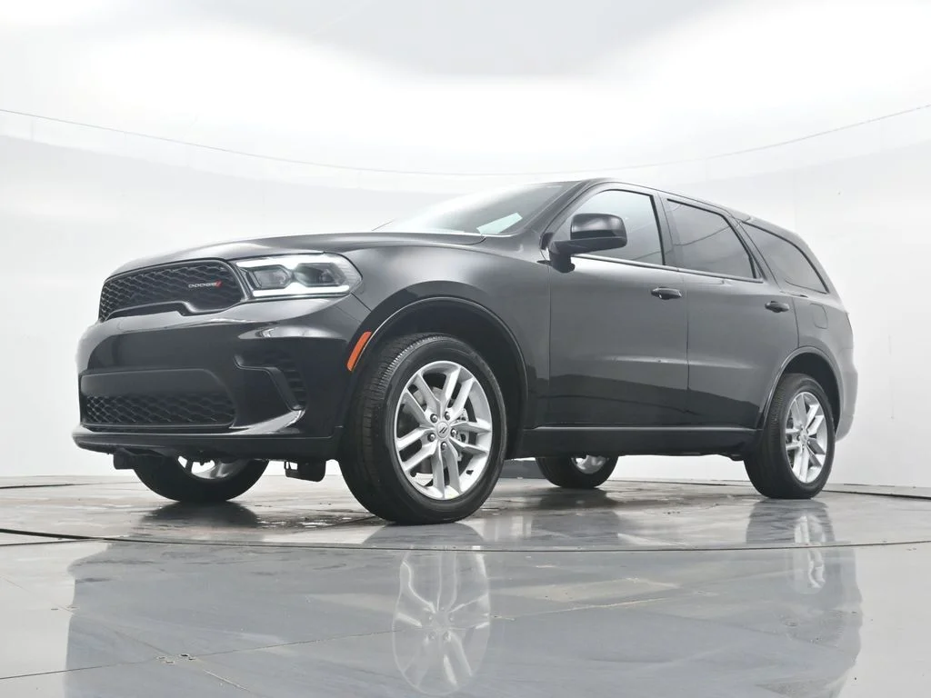 New 2026 Diamond Black Clear-Coat Exterior Paint Dodge GT image 33