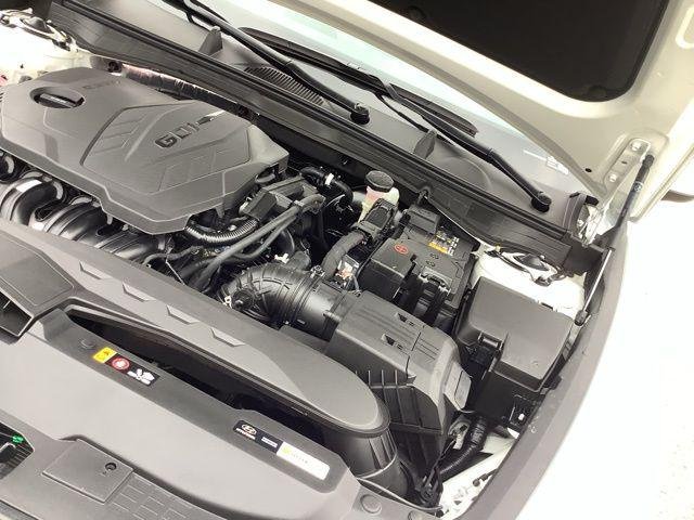 New 2026 White Hyundai SEL Sport image 10
