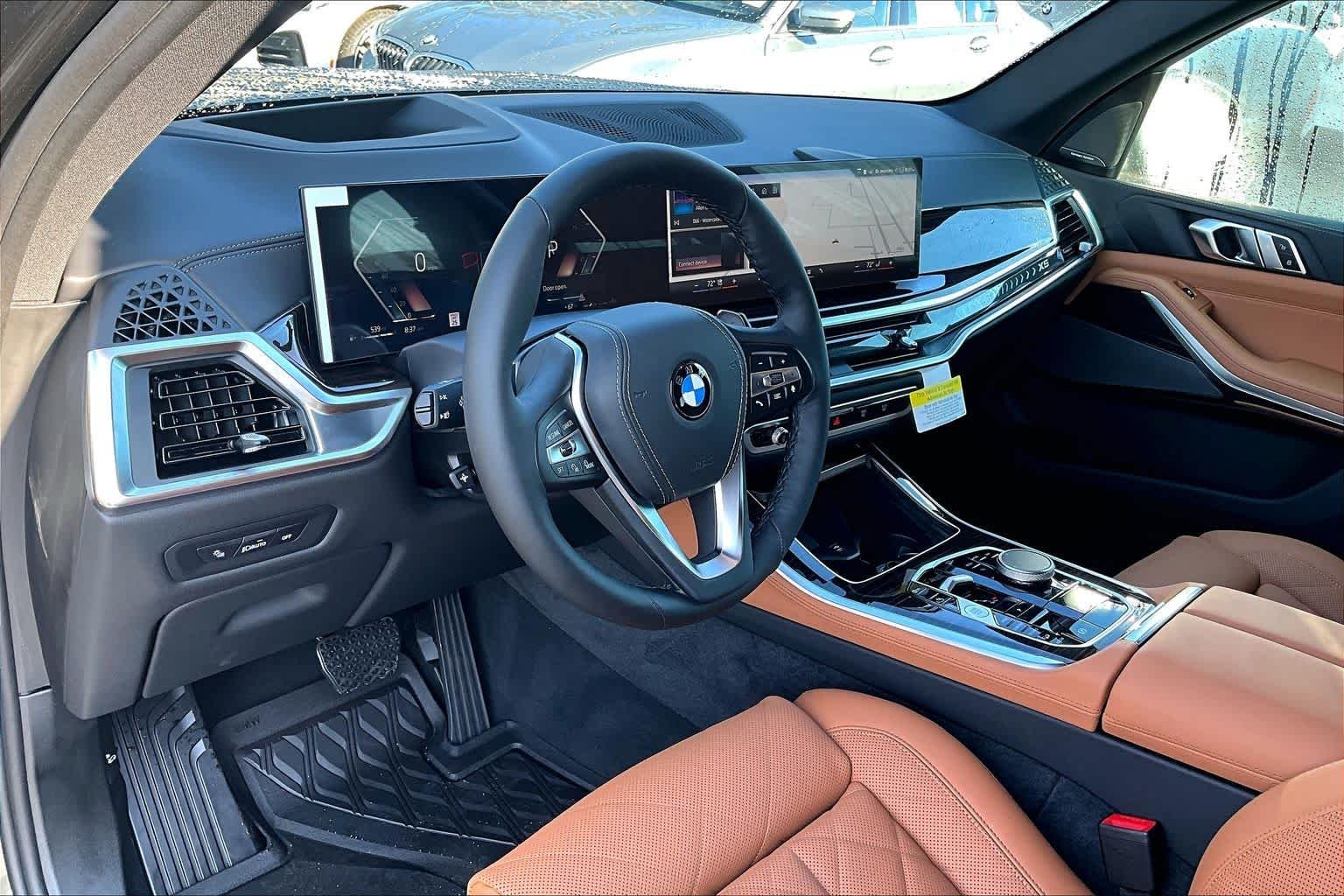 New 2026 Manhattan Green Metallic BMW xDrive40i image 8