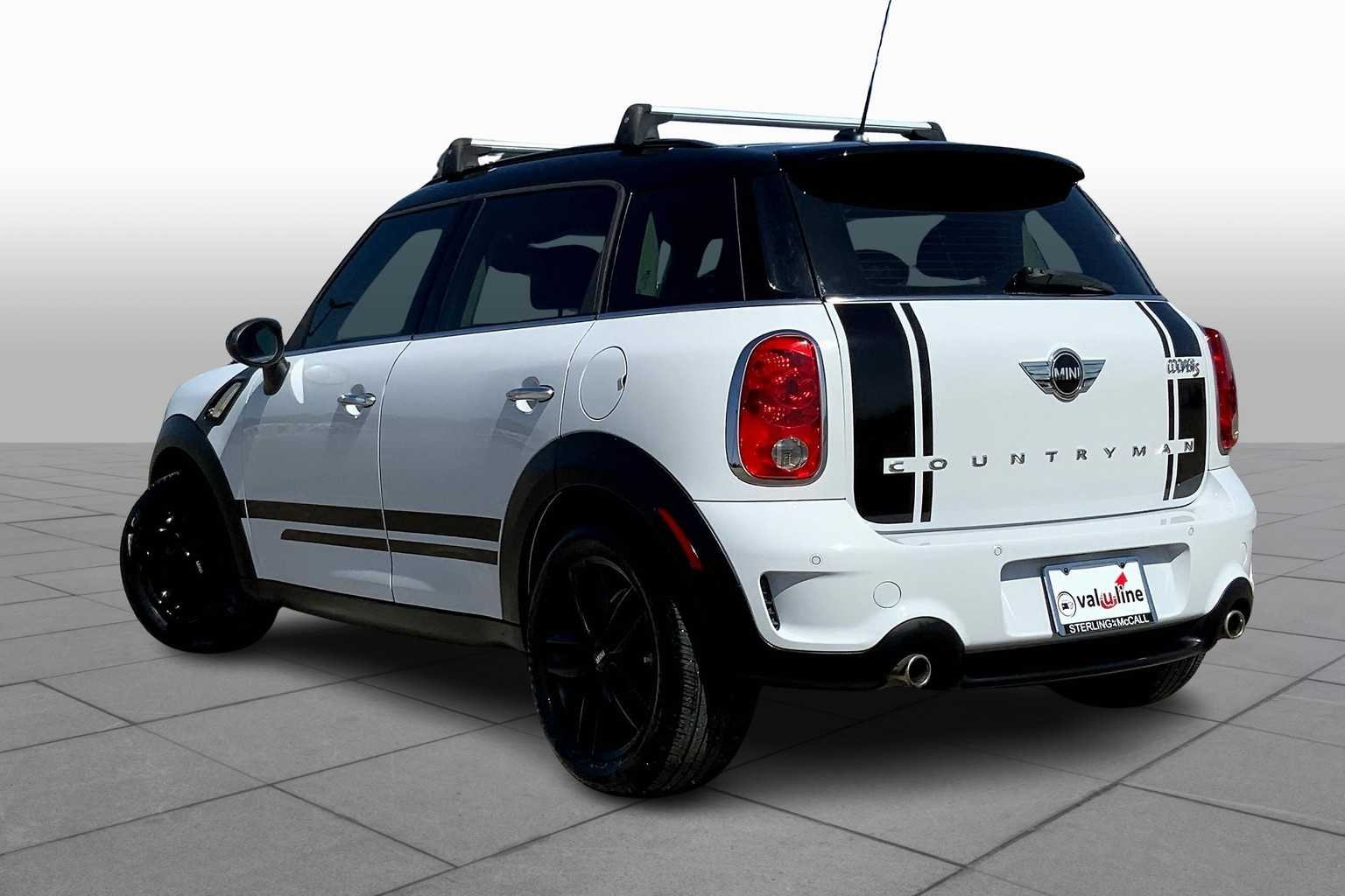 Used 2016 Light White MINI S image 12