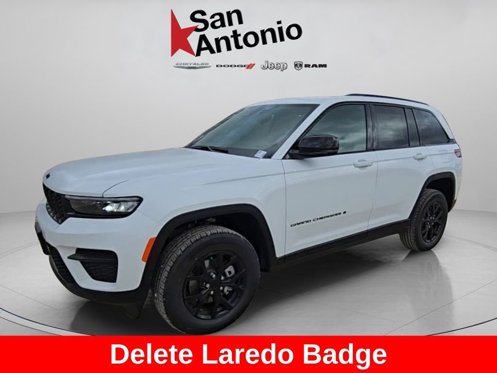 New 2025 Bright White Clear-Coat Exterior Paint Jeep Altitude X image 7