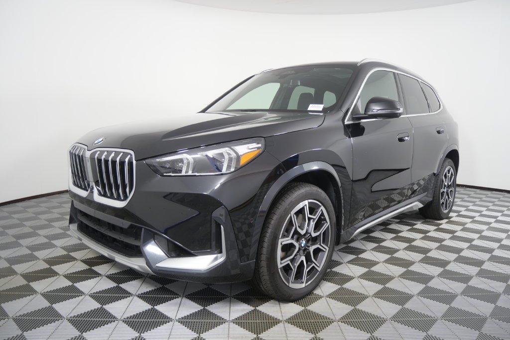 Certified Used 2026 Black Sapphire Metallic BMW xDrive28i image 8
