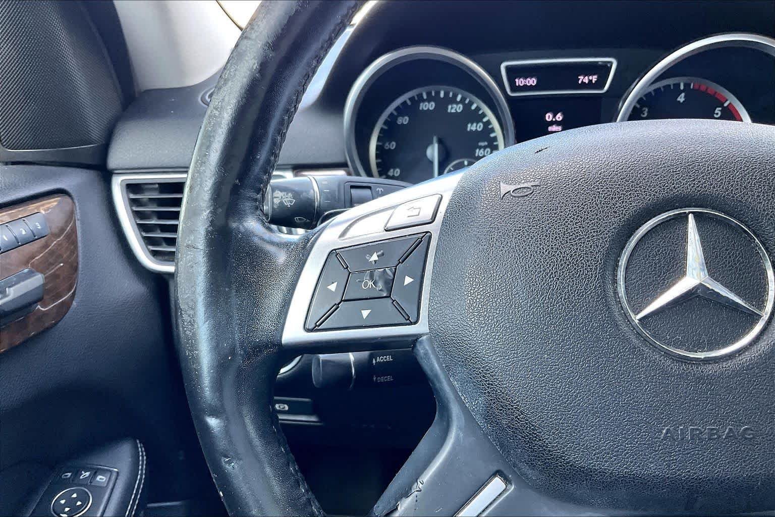Used 2012 Iridium Silver Metallic Mercedes-Benz ML 350 BlueTEC® image 22