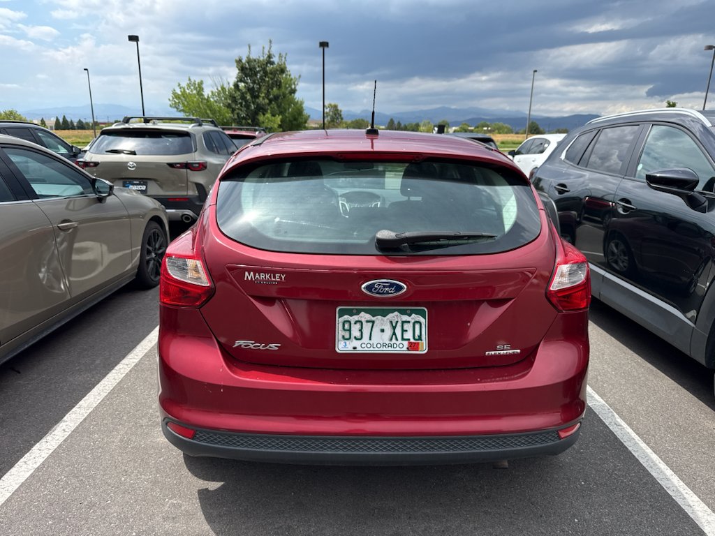 Used 2014 Maroon Ford SE image 5
