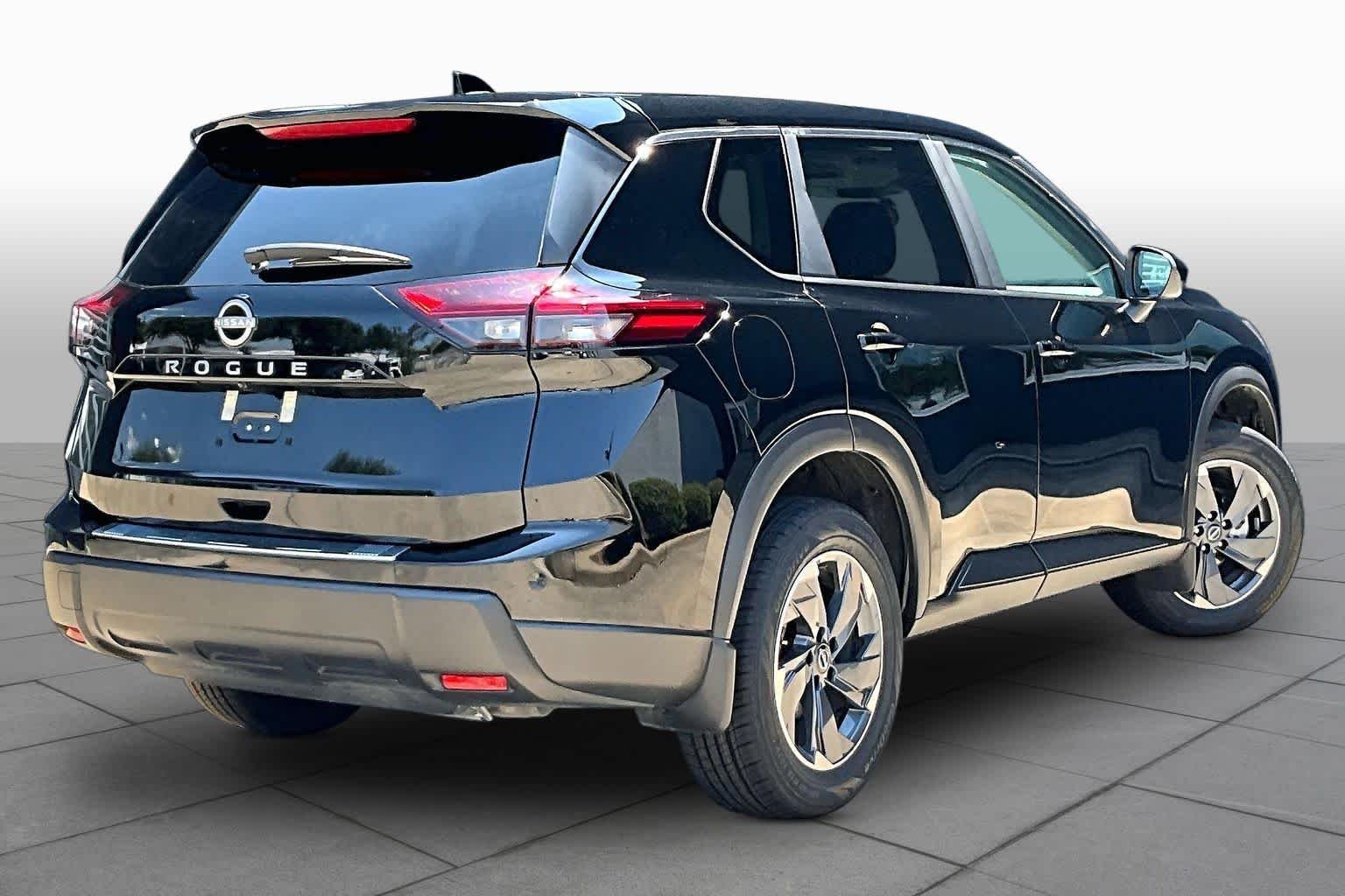 Used 2026 Super Black Nissan SV image 13