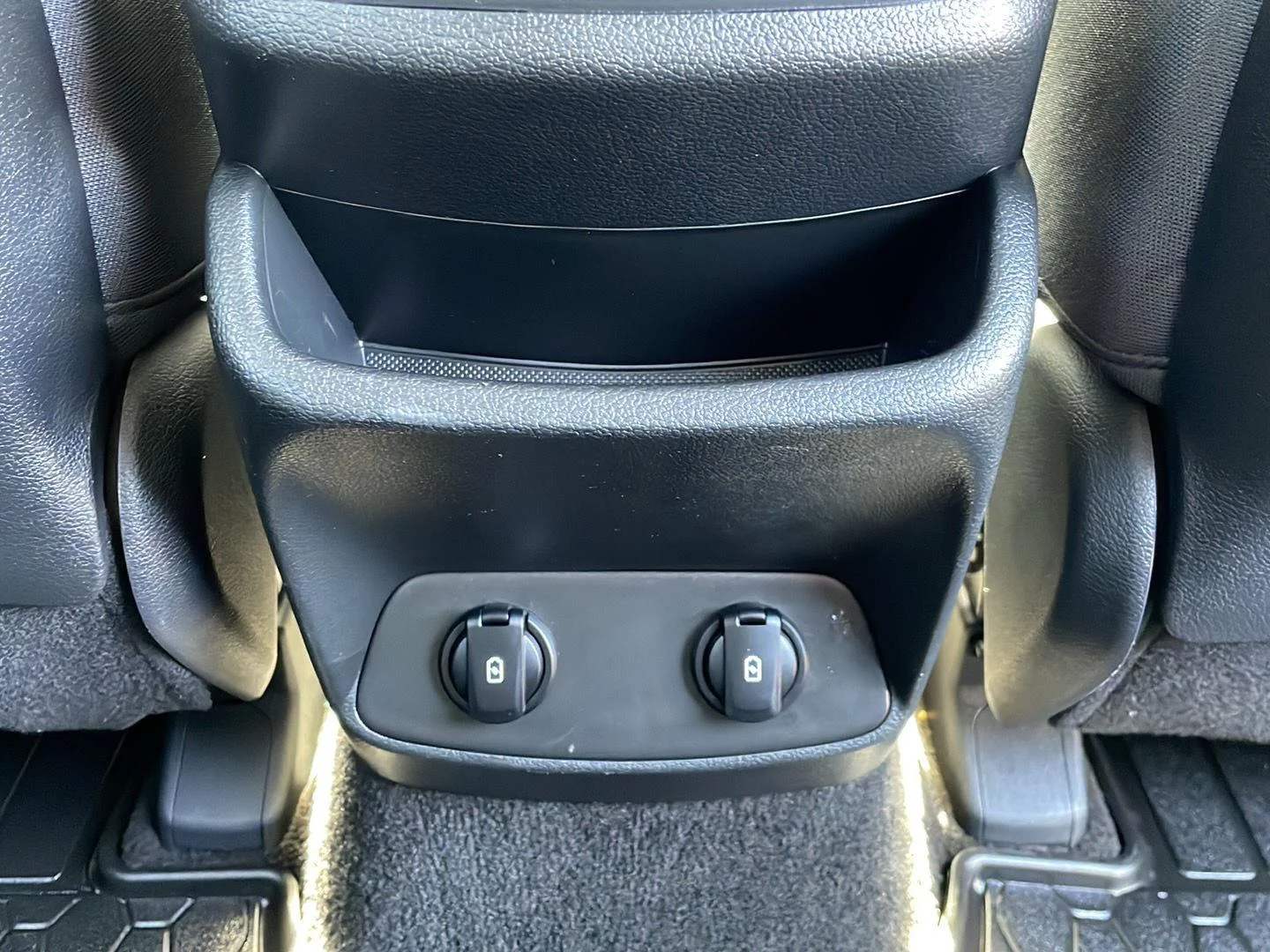 Used 2019 Symphony Silver Hyundai SEL image 28