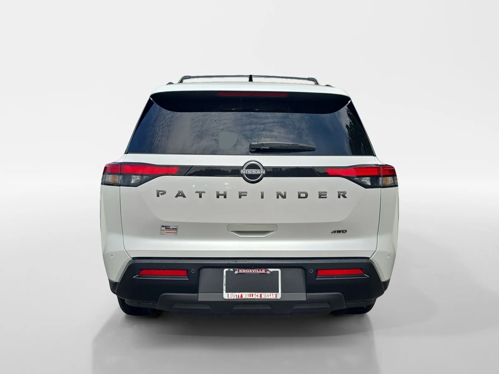 Certified Used 2026 Everest White Pearl Tricoat Nissan SV image 4