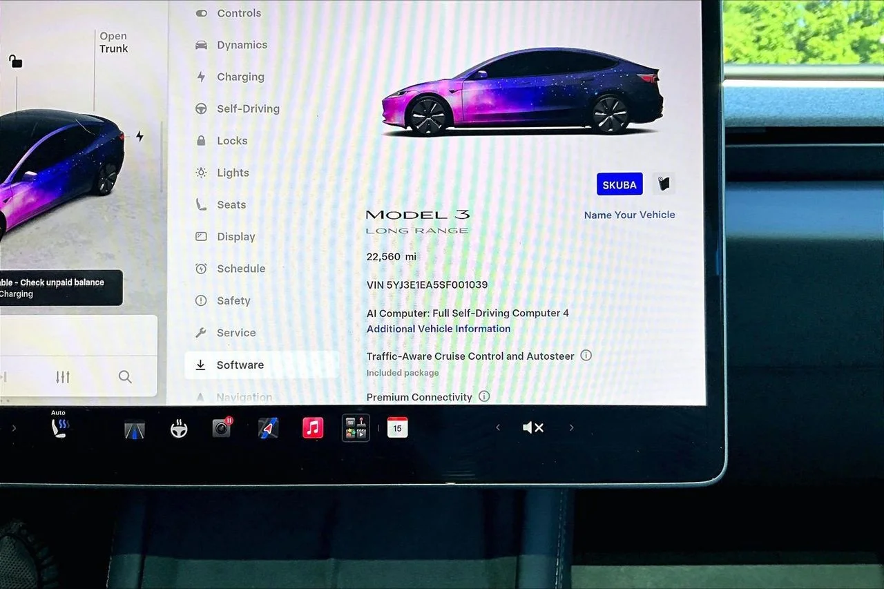 Used 2025  Tesla Long Range image 10