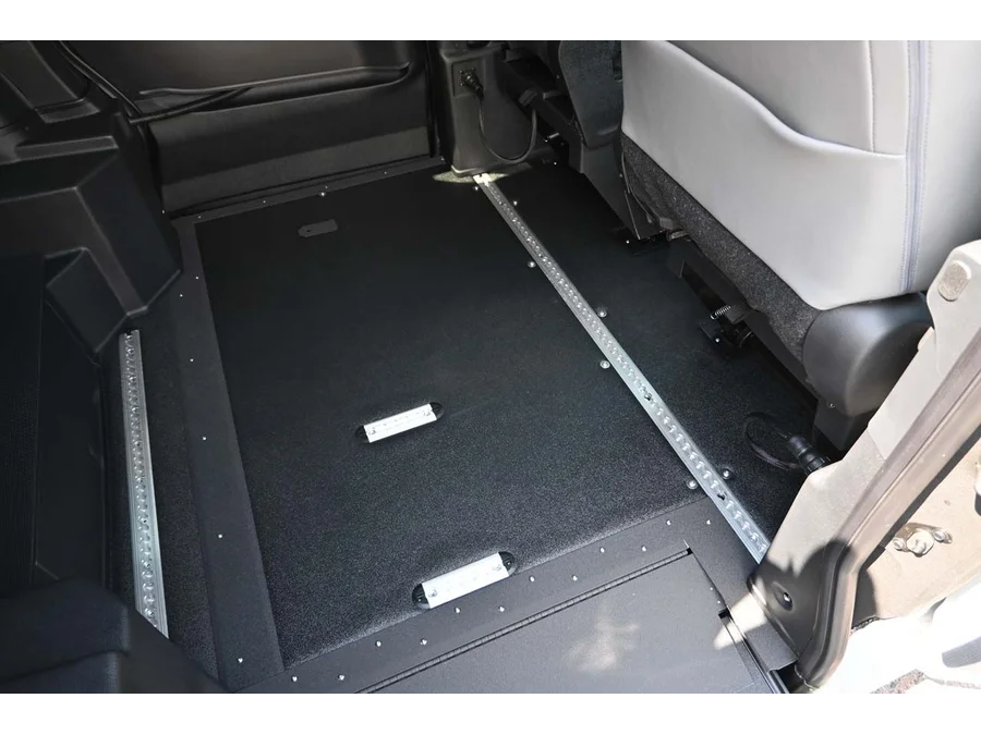 New 2025 WHITE Toyota XLE Mobility Handicap Van image 18