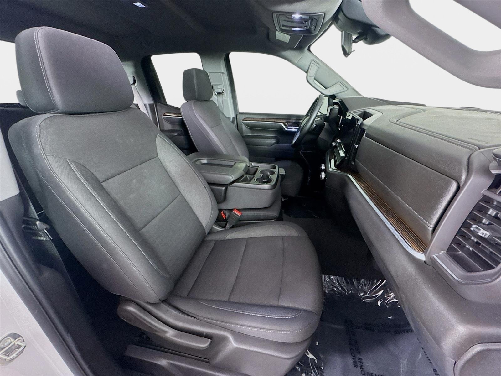Used 2024 Summit White GMC Elevation image 27